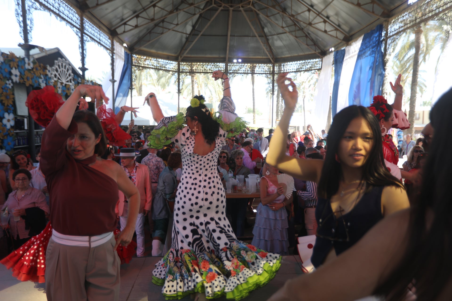 Jerez disfruta de su lunes de Feria