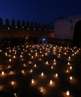 Imagen secundaria 2 - La Noche de la Velas en Vejer