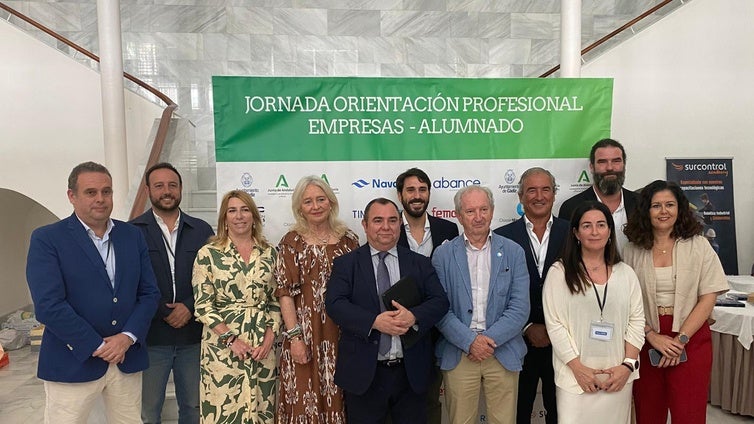 La Junta impulsa la formación profesional y orienta a jóvenes sobre industria en la provincia de Cádiz