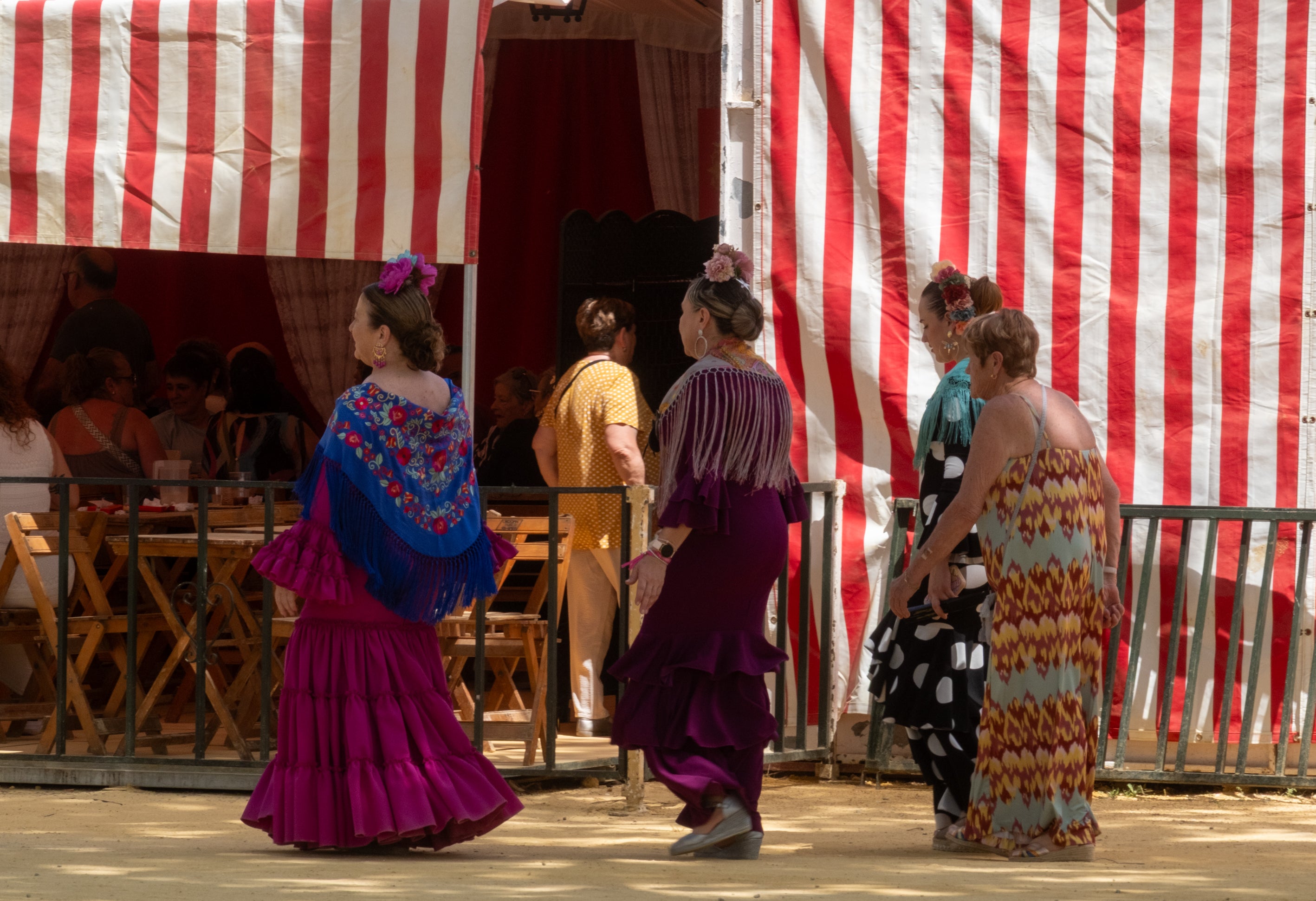 El calor marca el jueves de Feria en El Puerto