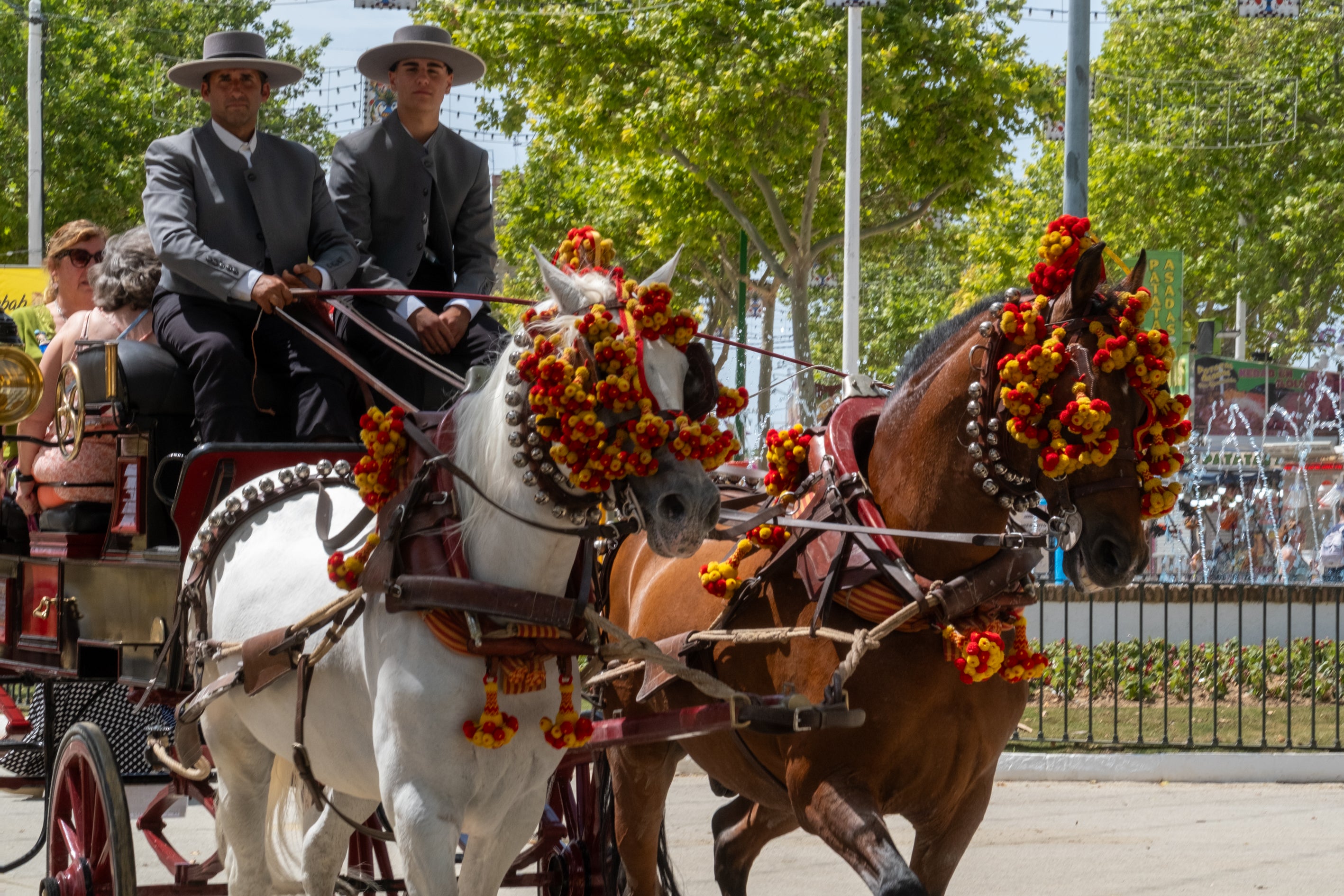 El calor marca el jueves de Feria en El Puerto