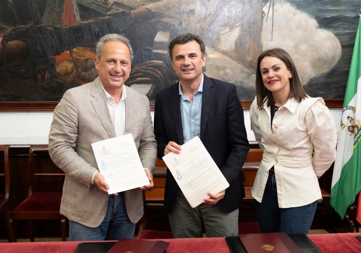El Ayuntamiento renueva el convenio de colaboración con la Asociación Cádiz Centro Comercial Abierto