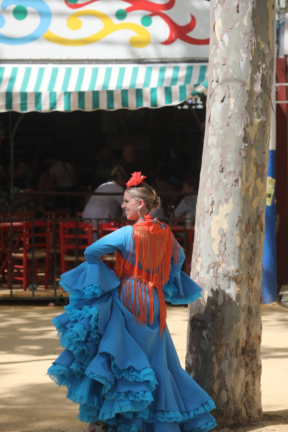 Las altas temperaturas no frenan la fiesta y el Real de Las Banderas, a rebosar el sábado de Feria en El Puerto