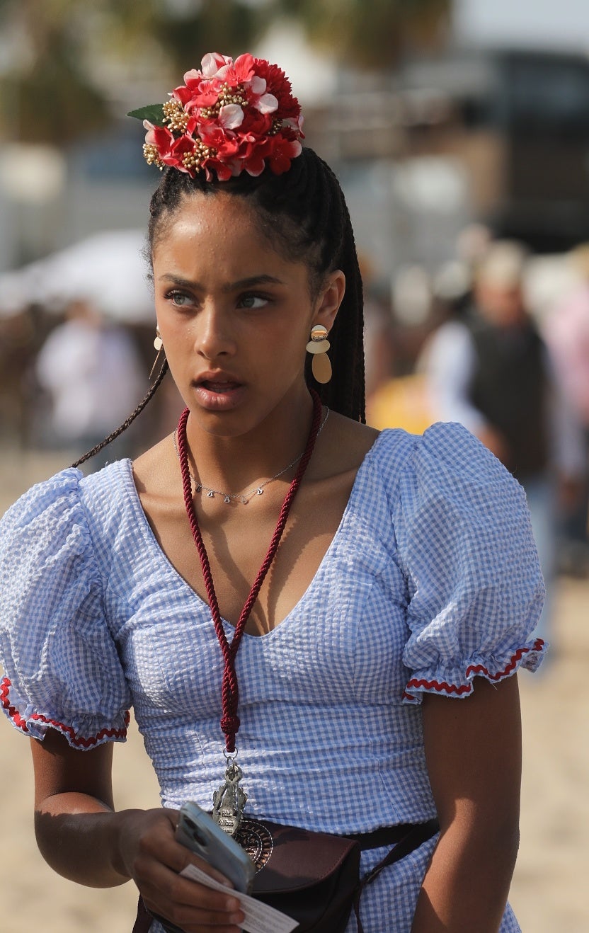 Las imágenes del embarque de las primeras hermandades de Cádiz en Bajo de Guía