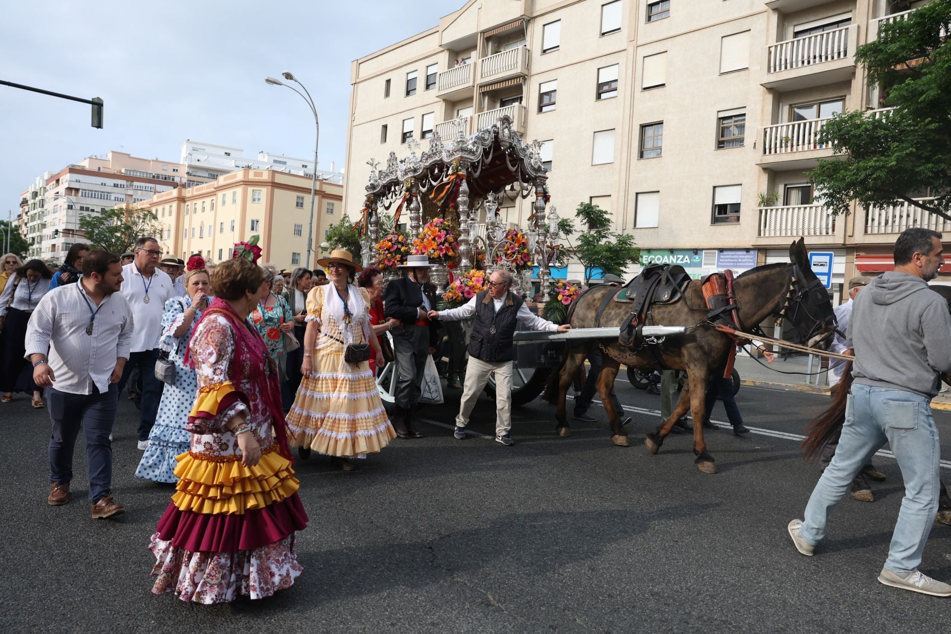 Fotos: La hermandad del Rocío de Cádiz, camino de la aldea