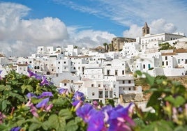 Así será el verano en uno de los pueblos mágicos de Cádiz: música, cine, espectáculos y actividades tradicionales