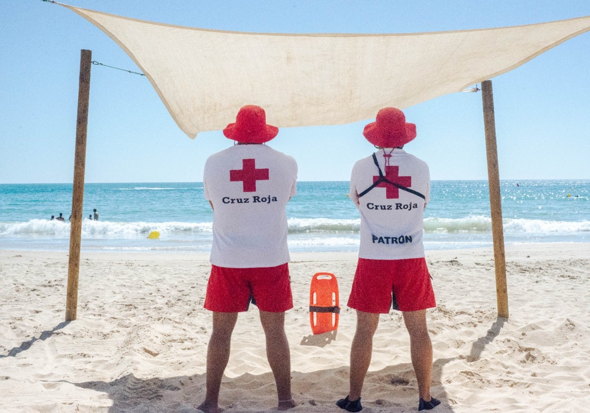 Salvamento marítimo de Cruz Roja en Chiclana