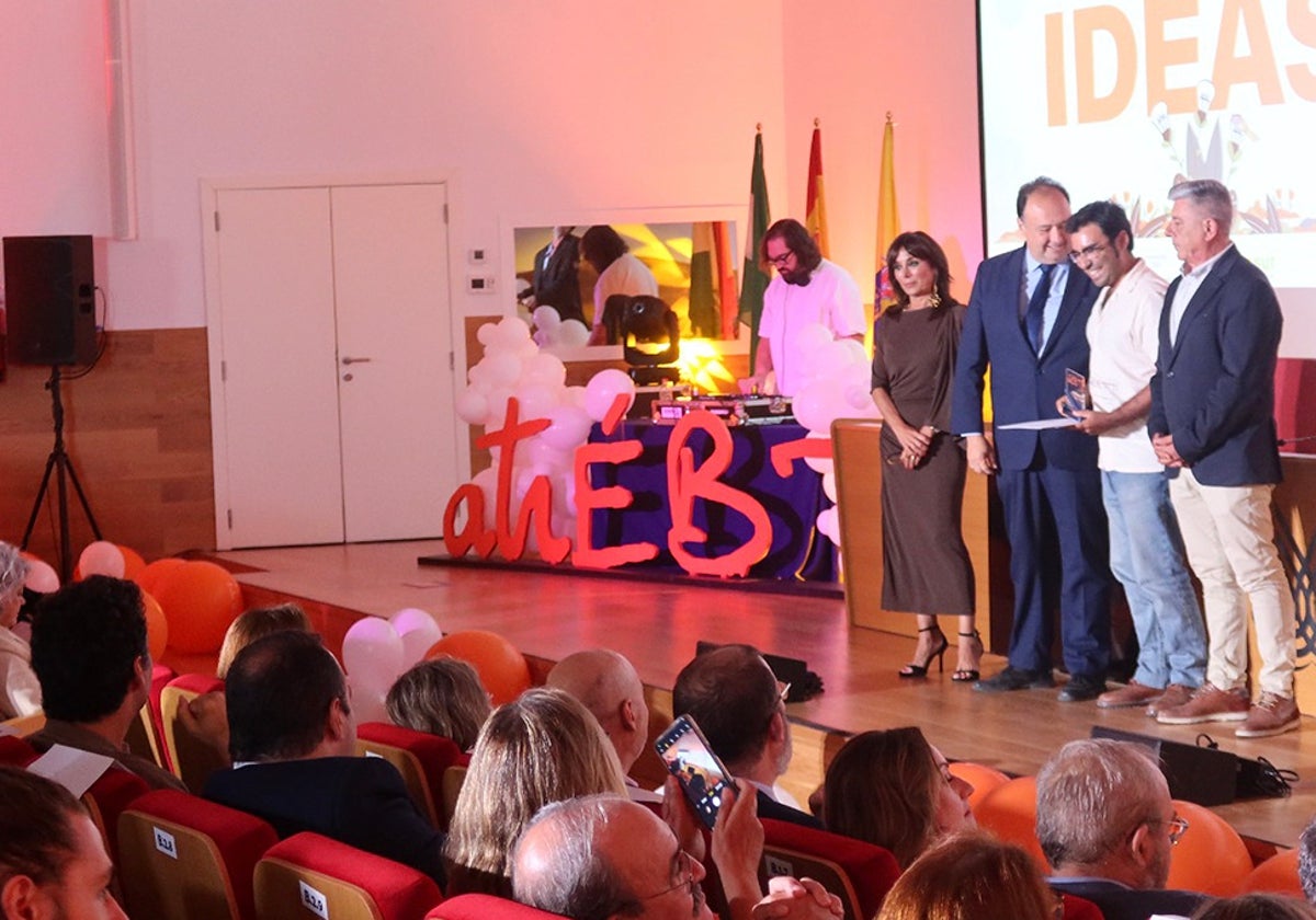 Innovación y emprendimiento se dan cita en los XVII Premios atrÉBT! de la UCA