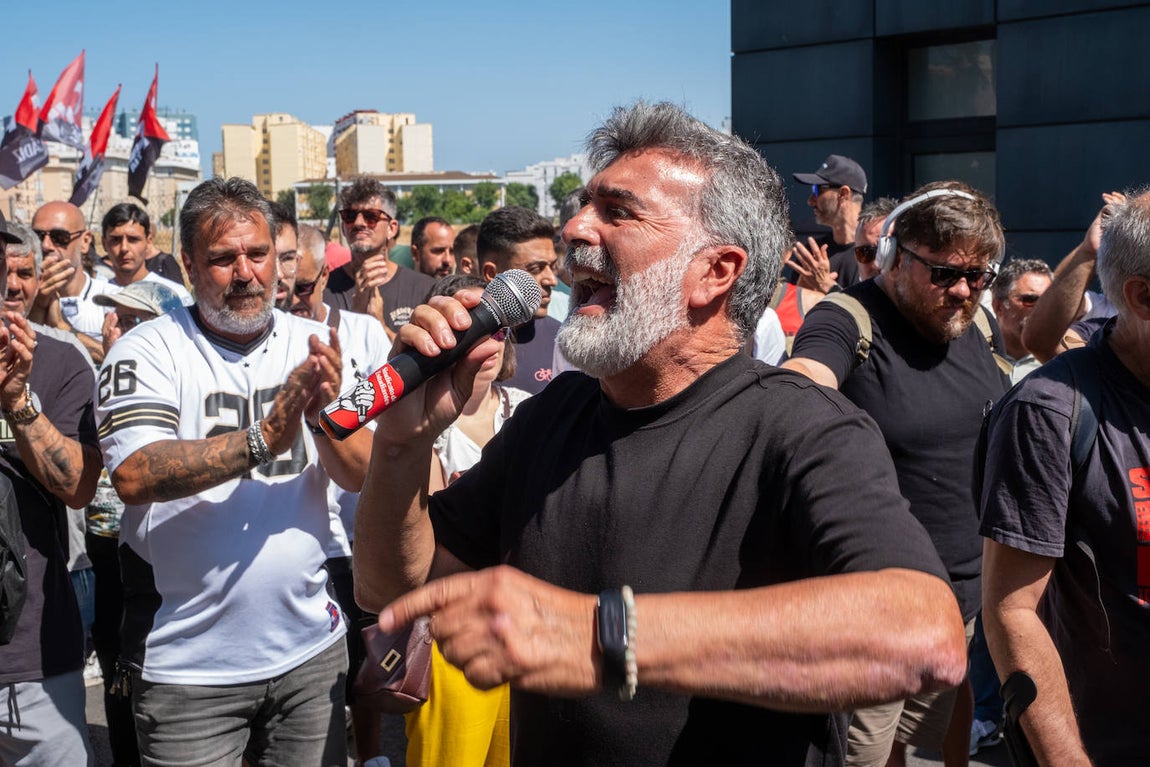 Fotos: Así ha sido la protesta de la huelga del metal en Cádiz de este miércoles