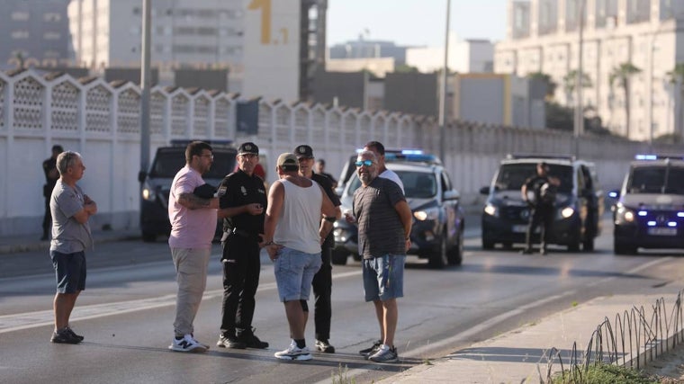 La Policía Nacional controla la Carretera Industrial