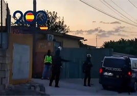 Coches de lujo, motos de competición, viajes exclusivos y 'Villa Narco' destapan una red de narcotráfico en El Puerto