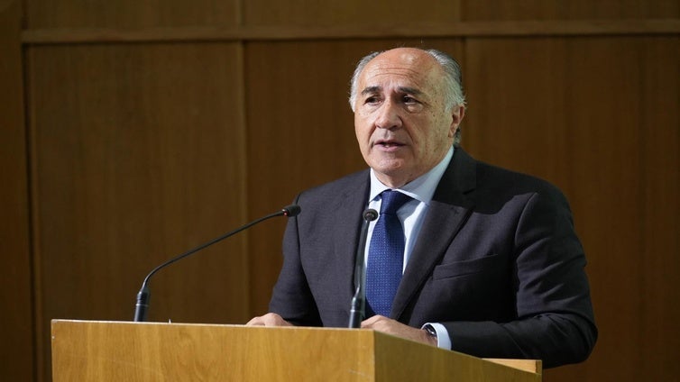 El alcalde de Algeciras exige más efectivos para afrontar el verano y la OPE