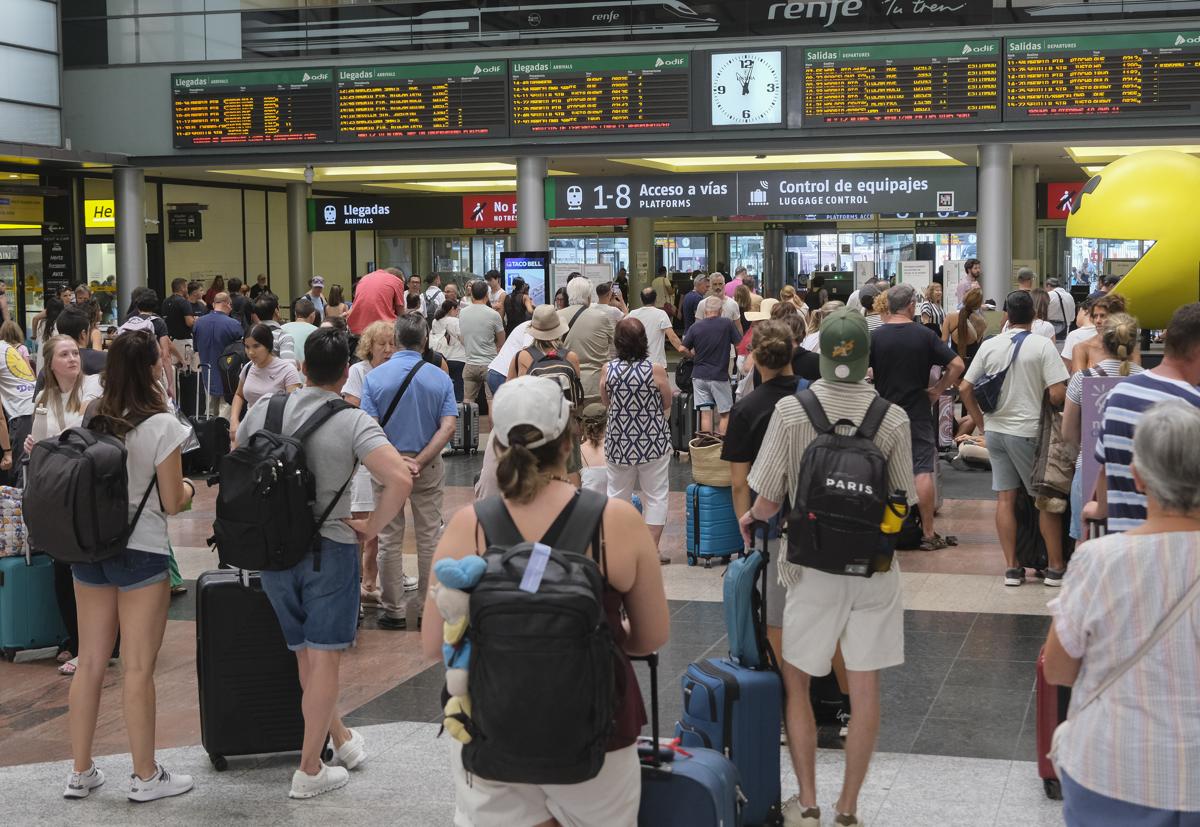 El servicio de trenes recupera poco a poco la normalidad