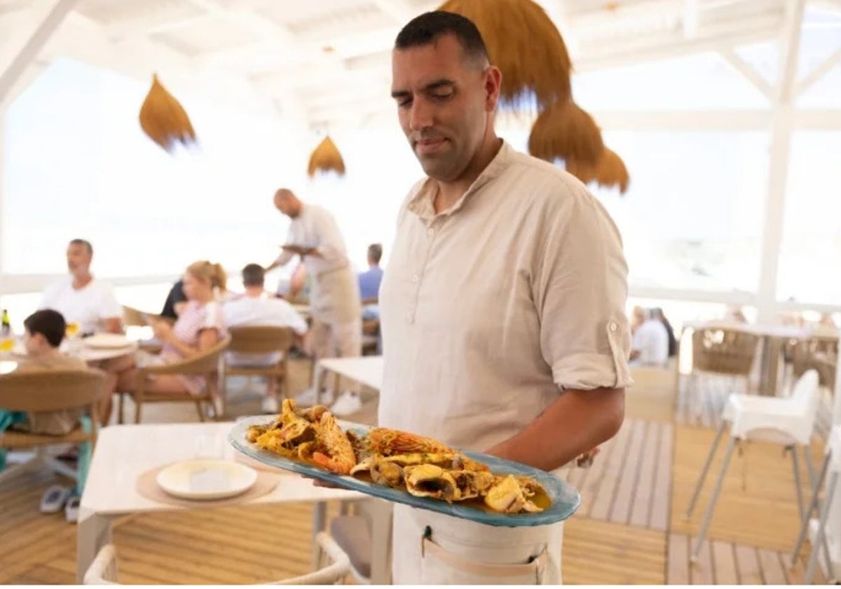 La hostelería sigue marcando el ritmo laboral en Cádiz