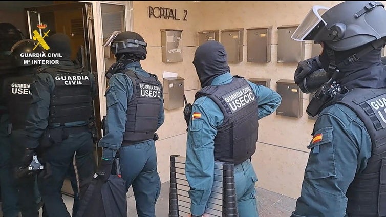 Un Mercedes, un Rolls Royce, una mansión en Sanlúcar... El escandaloso lujo que ostentaba una red de narcotráfico para blanquear capitales