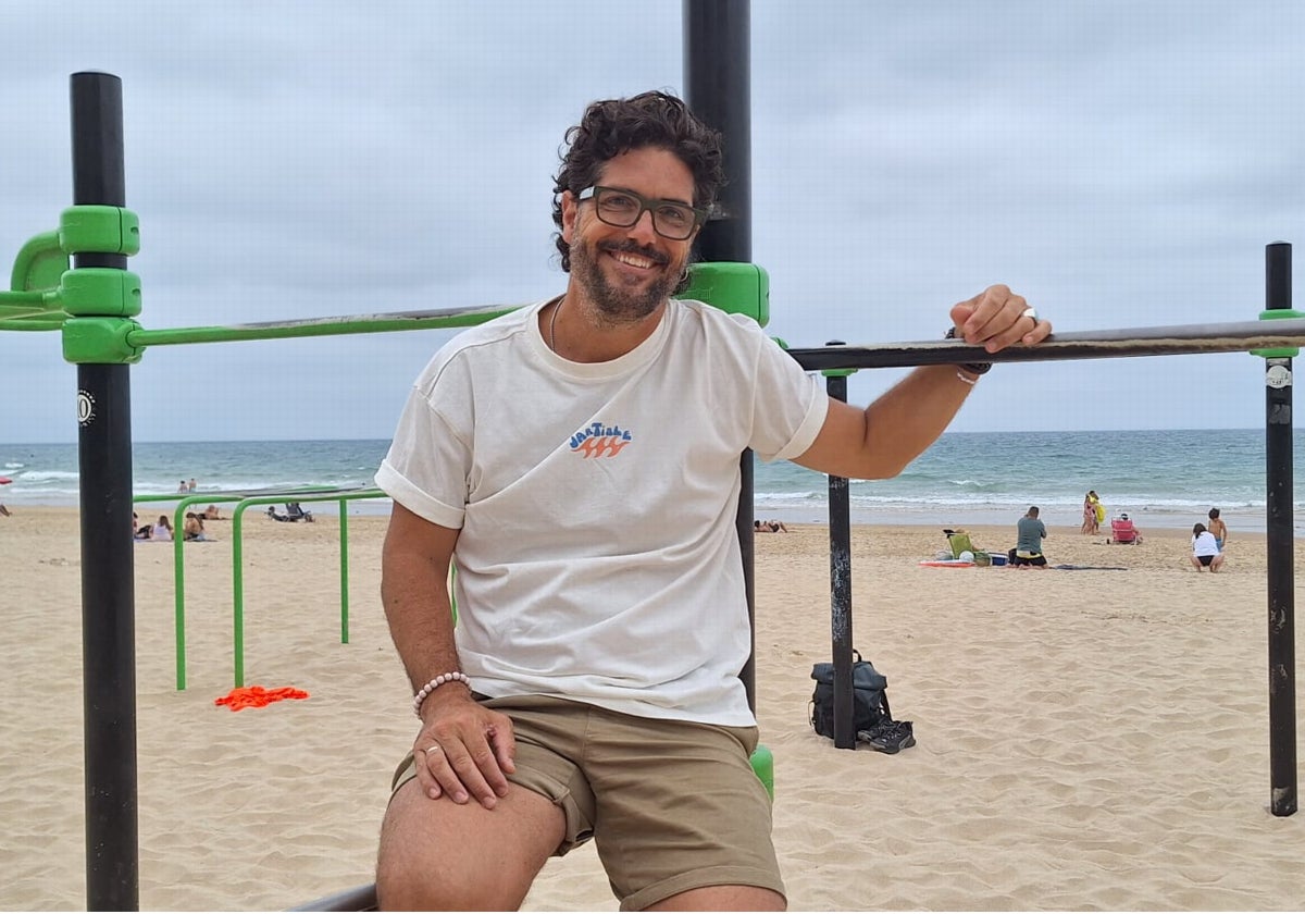 Pepe el Caja en la playa Victoria de Cádiz