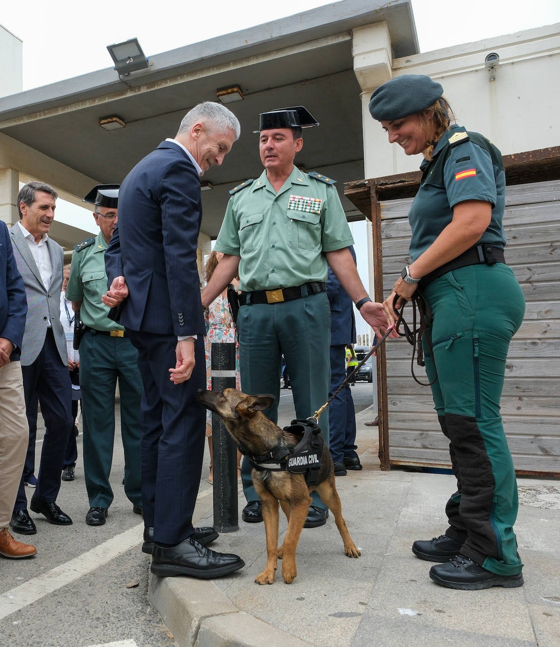 Fotos: Grande-Marlaska visita el puerto de Tarifa
