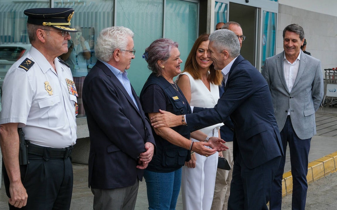 Fotos: Grande-Marlaska visita el puerto de Tarifa