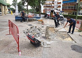 El Ayuntamiento de Jerez realiza diversas intervenciones en el Parque Atlántico para mejorar la accesibilidad y el pavimento