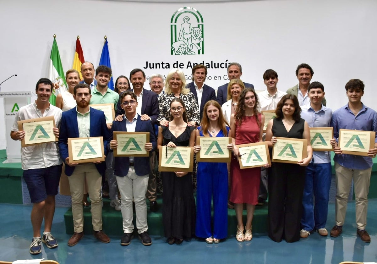 La Junta entrega los Premios Extraordinarios de Bachillerato a once estudiantes de la provincia de Cádiz