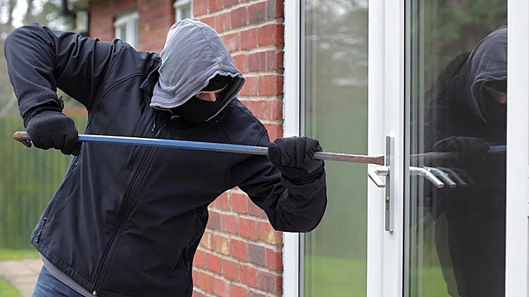 Los seguros advierten de un descenso en los asaltos a pisos y negocios en Cádiz en lo que va de 2025