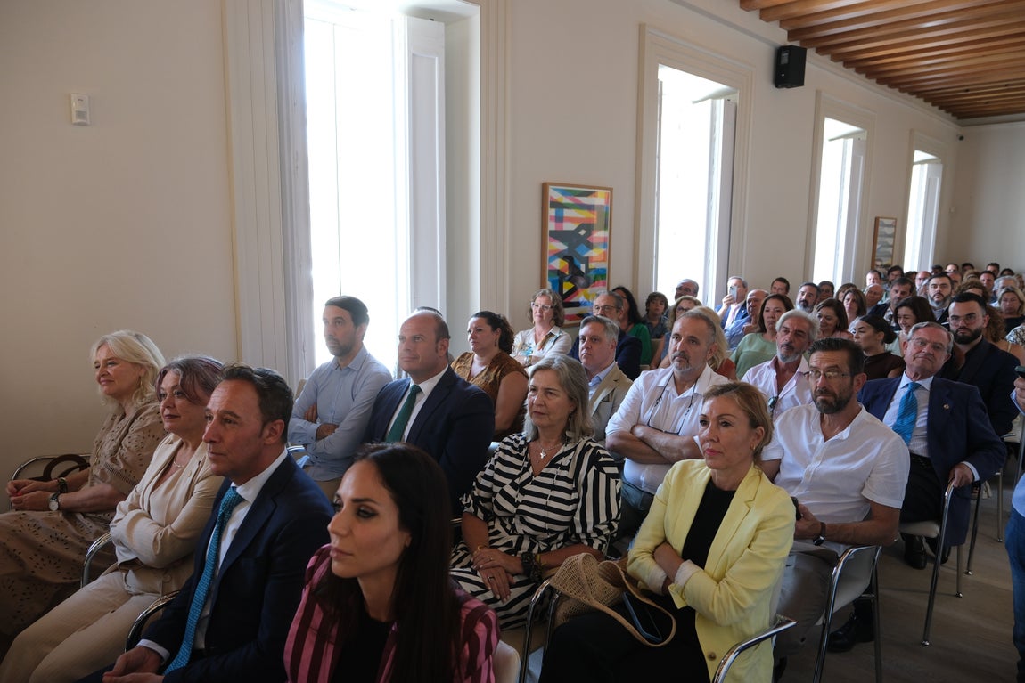 Las imágenes del acto de entrega del premio Gaditano de Adopción