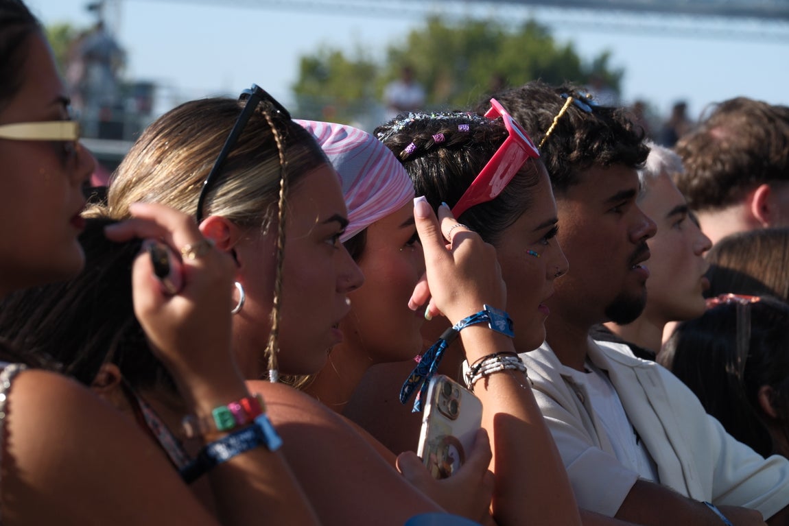 Fotos: Gran ambiente en la primera jornada del Puro Latino 2025