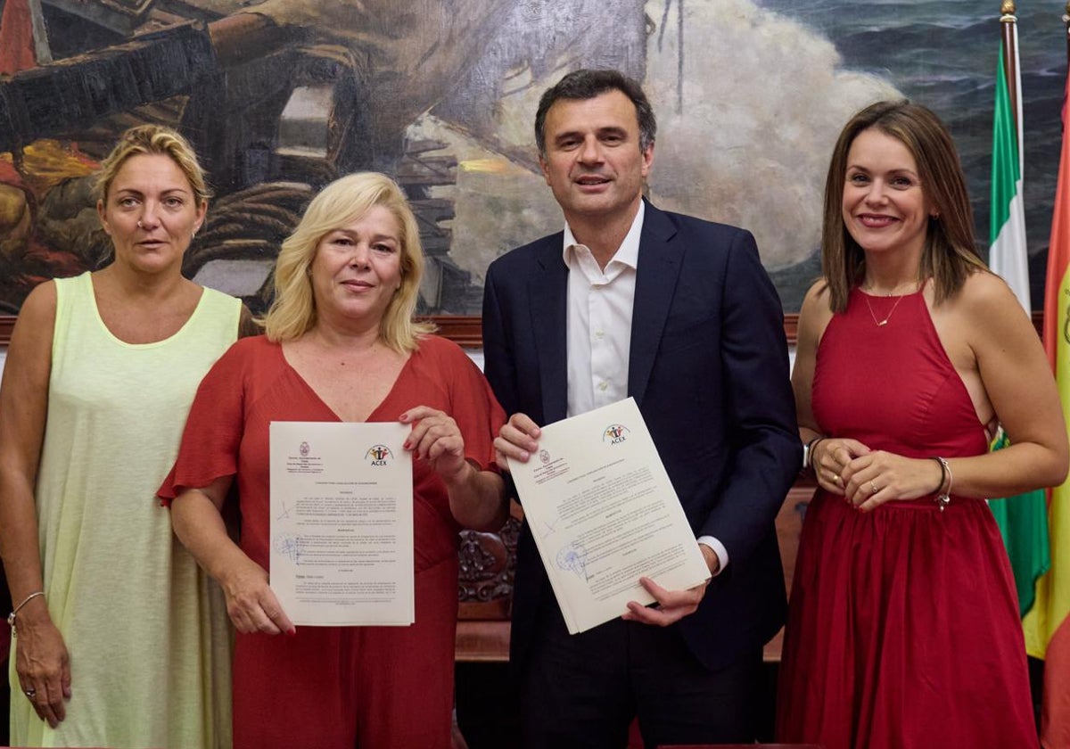 El Ayuntamiento de Cádiz y la Asociación de Comerciantes de Extramuros renuevan su convenio de colaboración