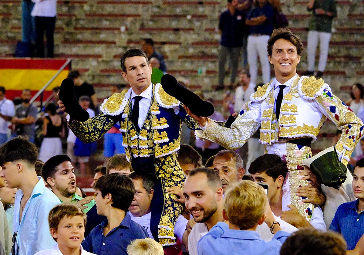 Manzanares y Roca Rey, a hombros en El Puerto