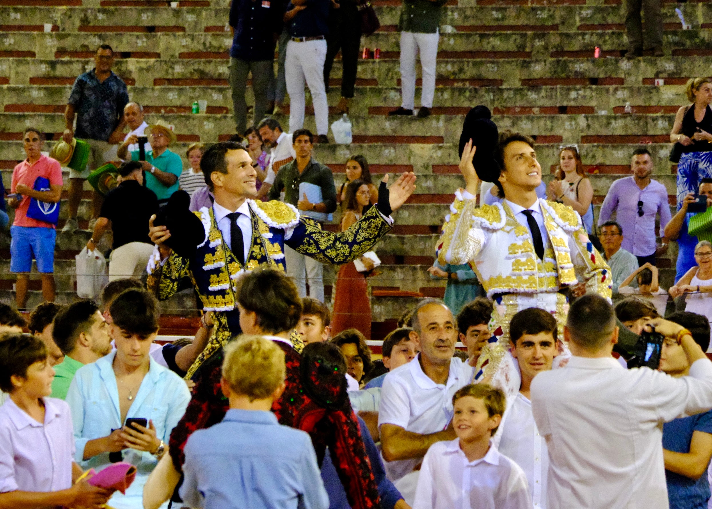 Fotos: A hombros en El Puerto