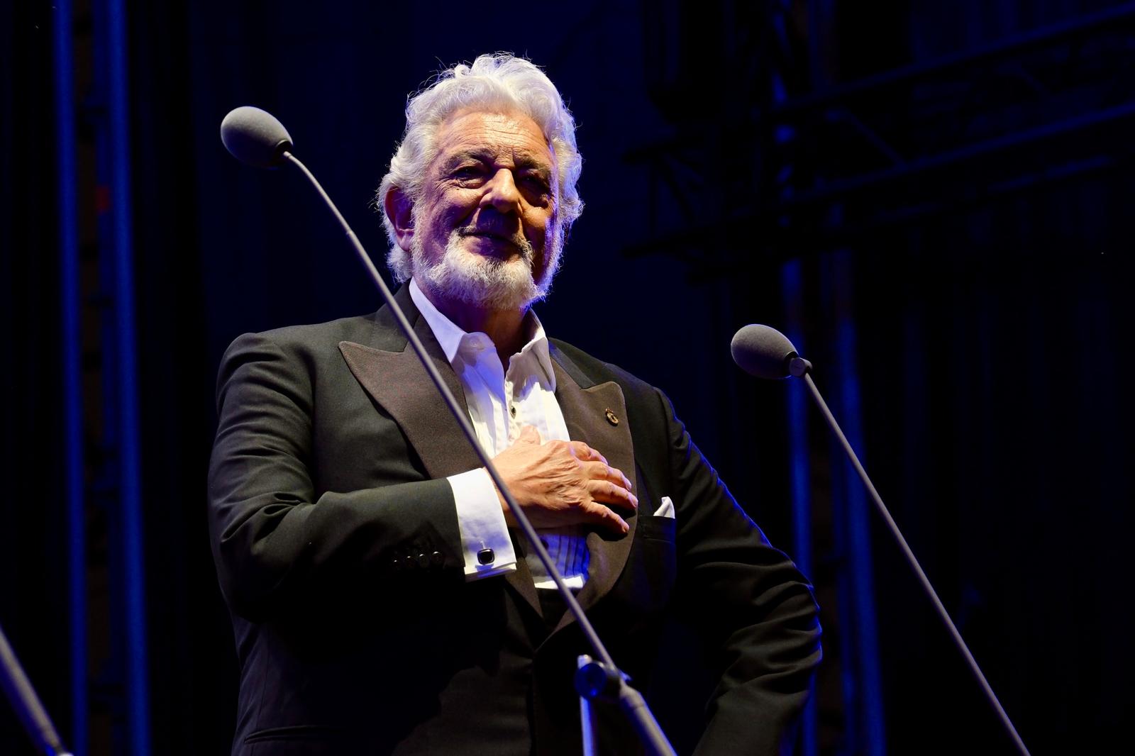 La voz de Plácido Domingo retumba en Chiclana