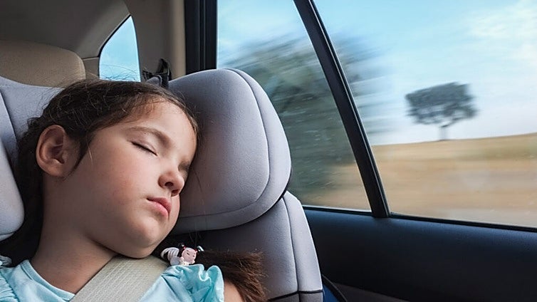 Carta abierta al conductor de un Porsche por un adelantamiento en la N-340 a la altura de Tarifa: «Como si fueras inmortal y nosotros invisibles»