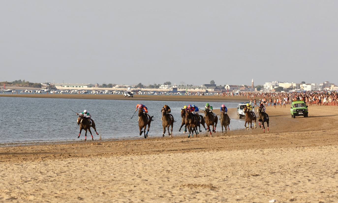Fotos: Las Carreras de Caballos de Sanlúcar dan sus primeras galopadas