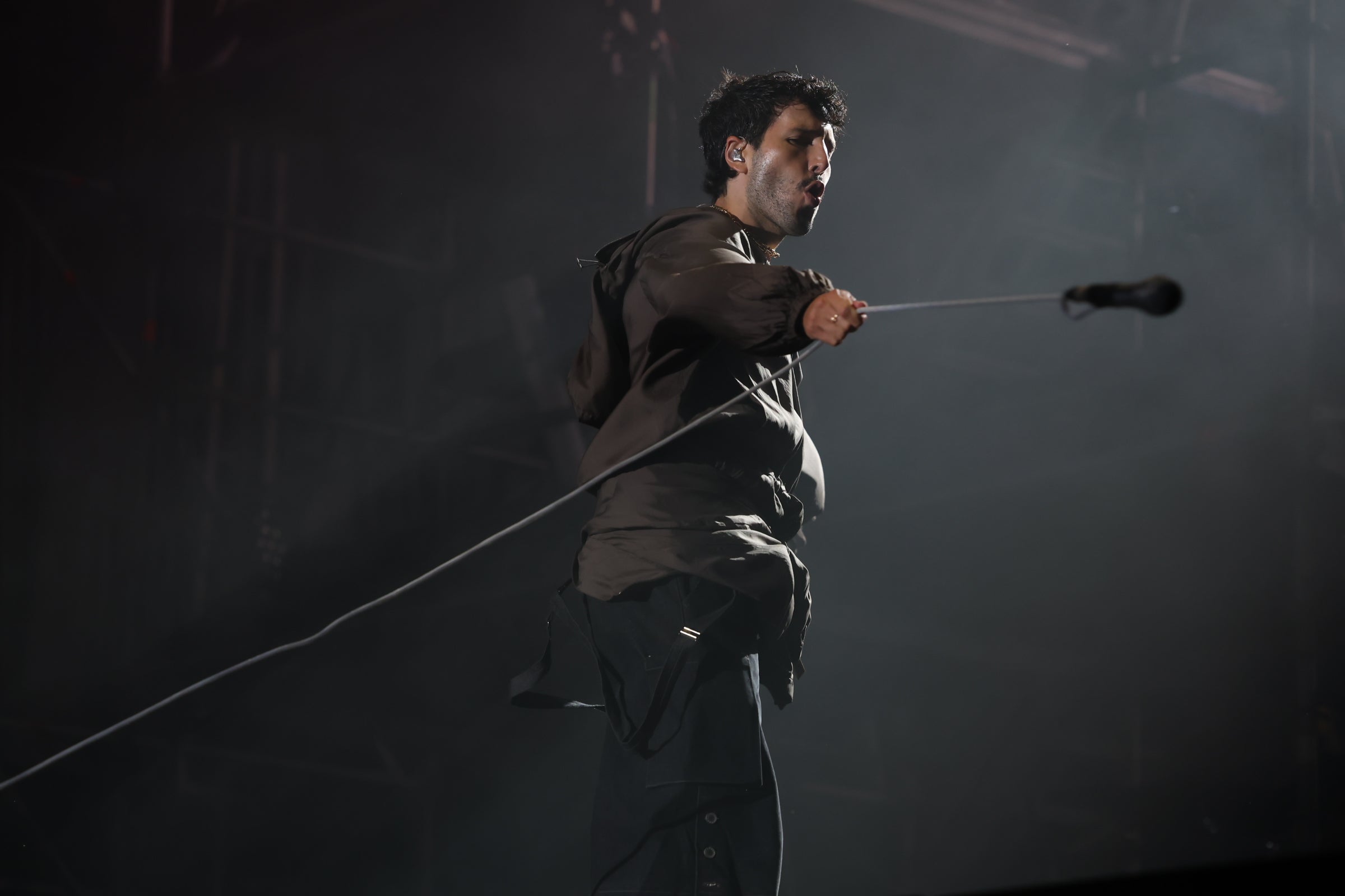 Sebastián Yatra, ritmo y romance frente al mar en Concert Music Festival