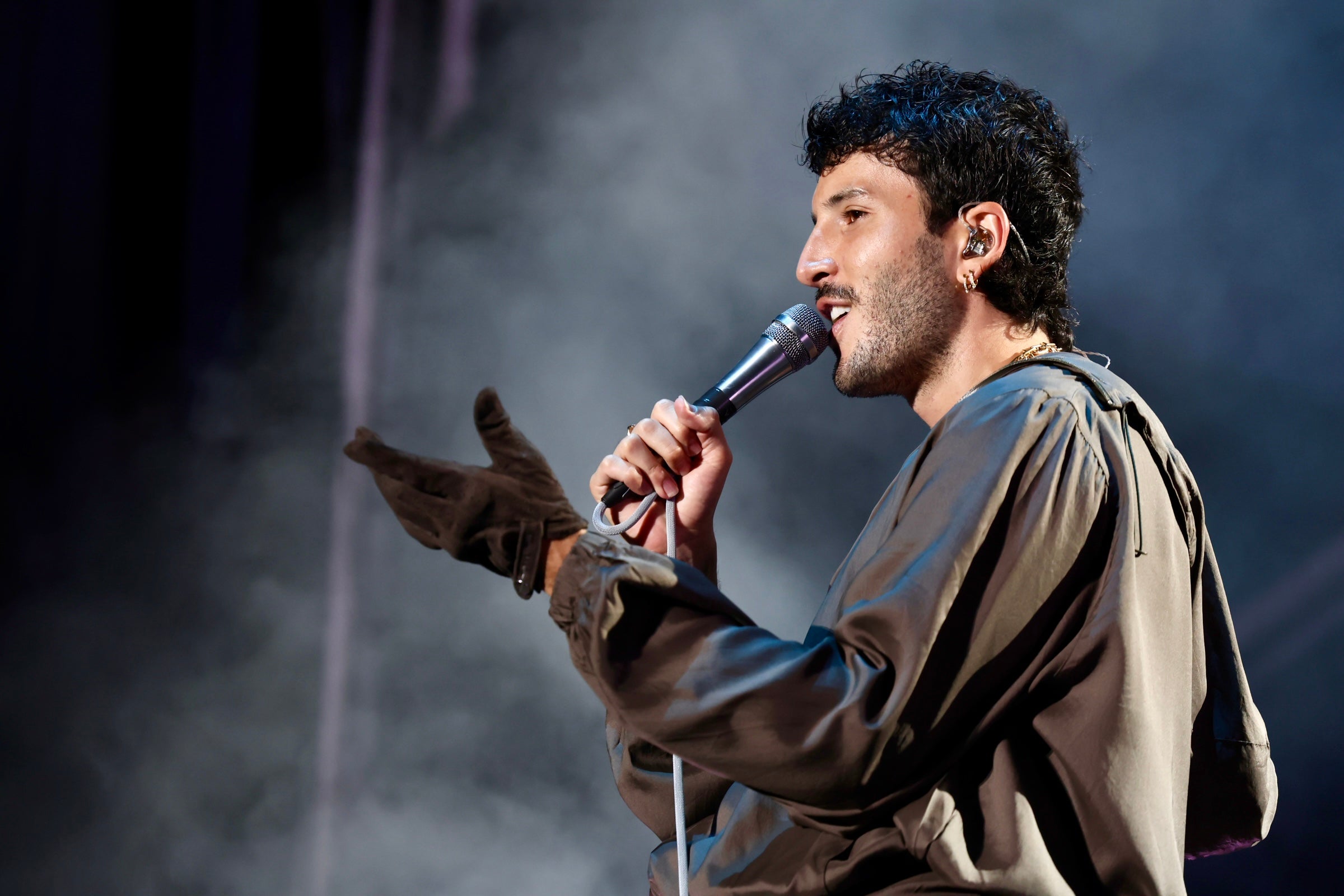 Sebastián Yatra, ritmo y romance frente al mar en Concert Music Festival