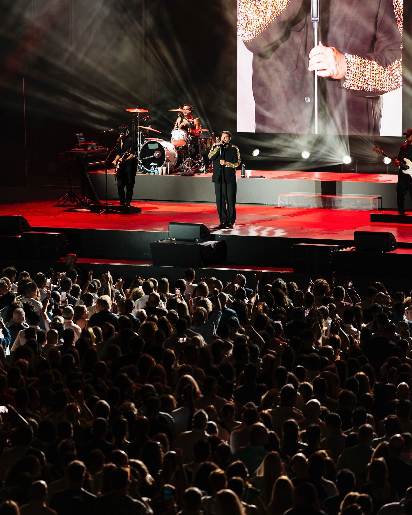 Fotos: Antonio Orozco impregna su inconfundible sello en el Concert Music Festival