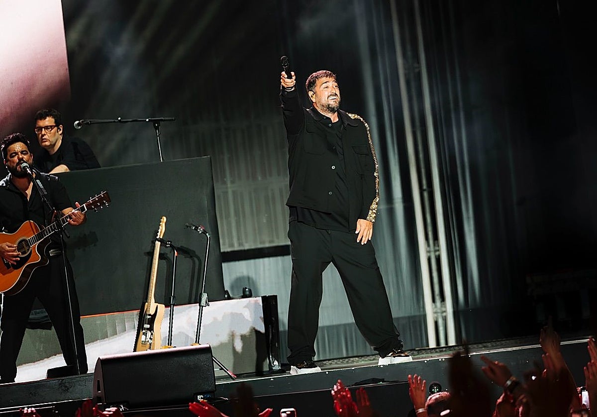 Fotos: Antonio Orozco impregna su inconfundible sello en el Concert Music Festival