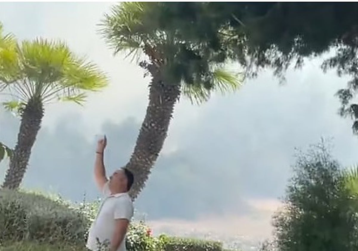 El fuego visto desde las instalaciones del Barceló Montecastillo