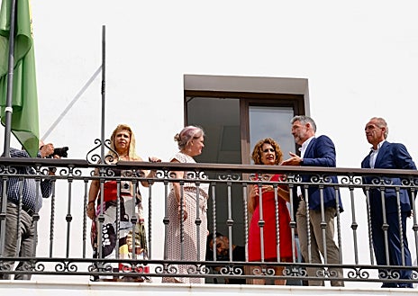 Imagen secundaria 1 - Montero resalta la rehabilitación del antiguo ayuntamiento de Rota con inversión de dos millones del Gobierno