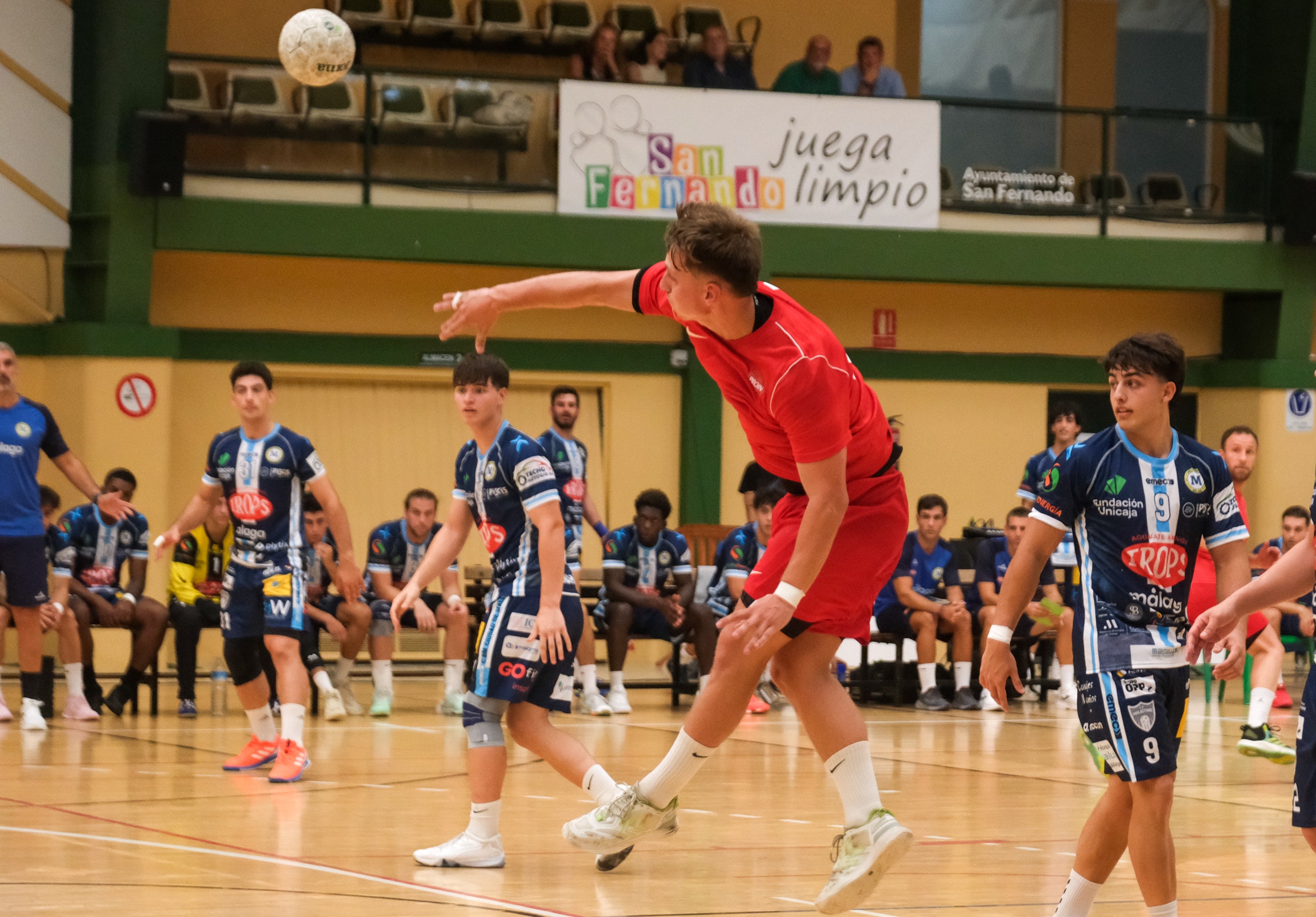 Fotos: Homenaje a Miguel Ángel González Gómez en San Fernando