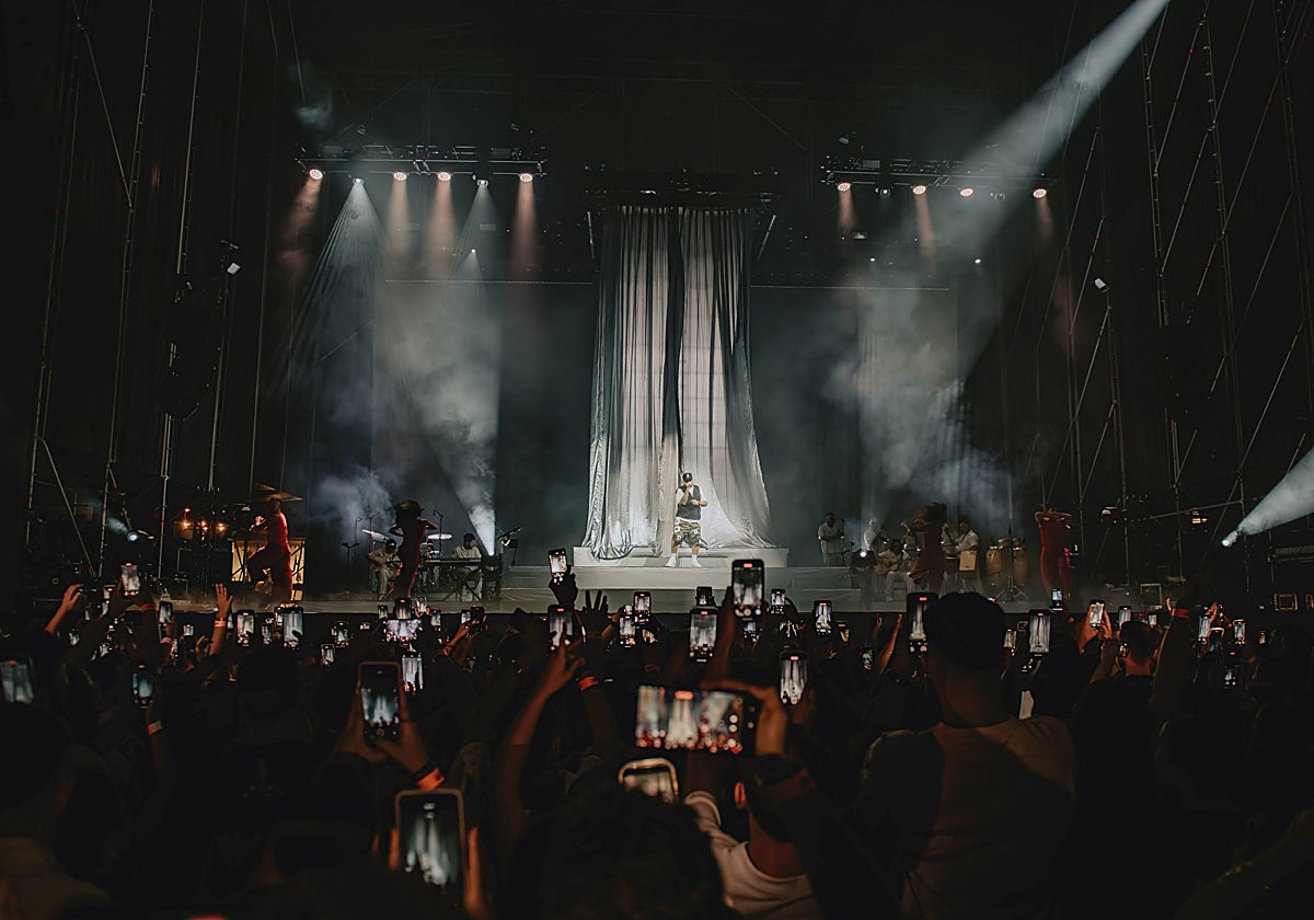 Fotos: Así fue el esperado concierto de Maka en el muelle de Cádiz