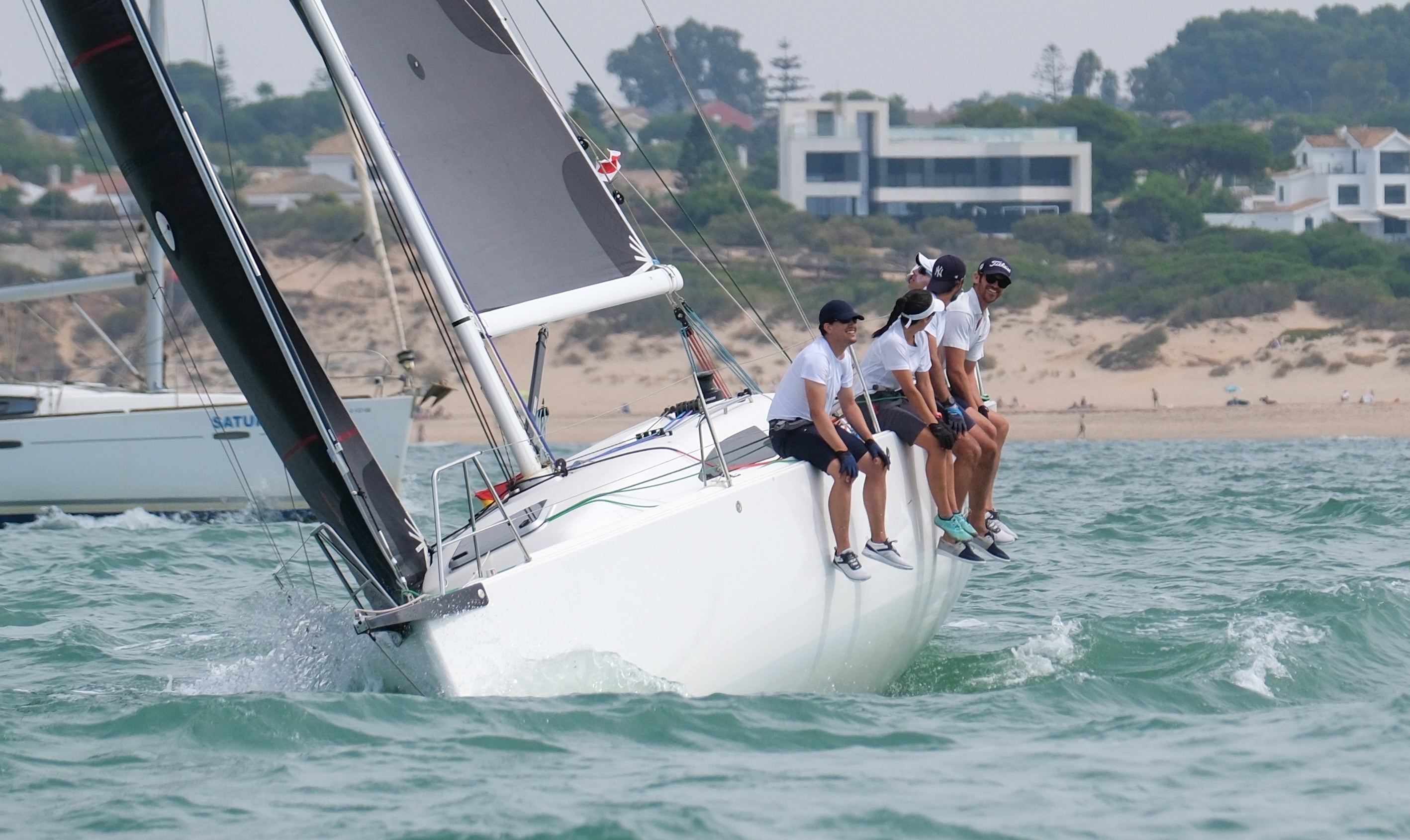 FOTOS: El Brujo de Federico Linares, campeón absoluto de la LIV Semana Náutica de El Puerto