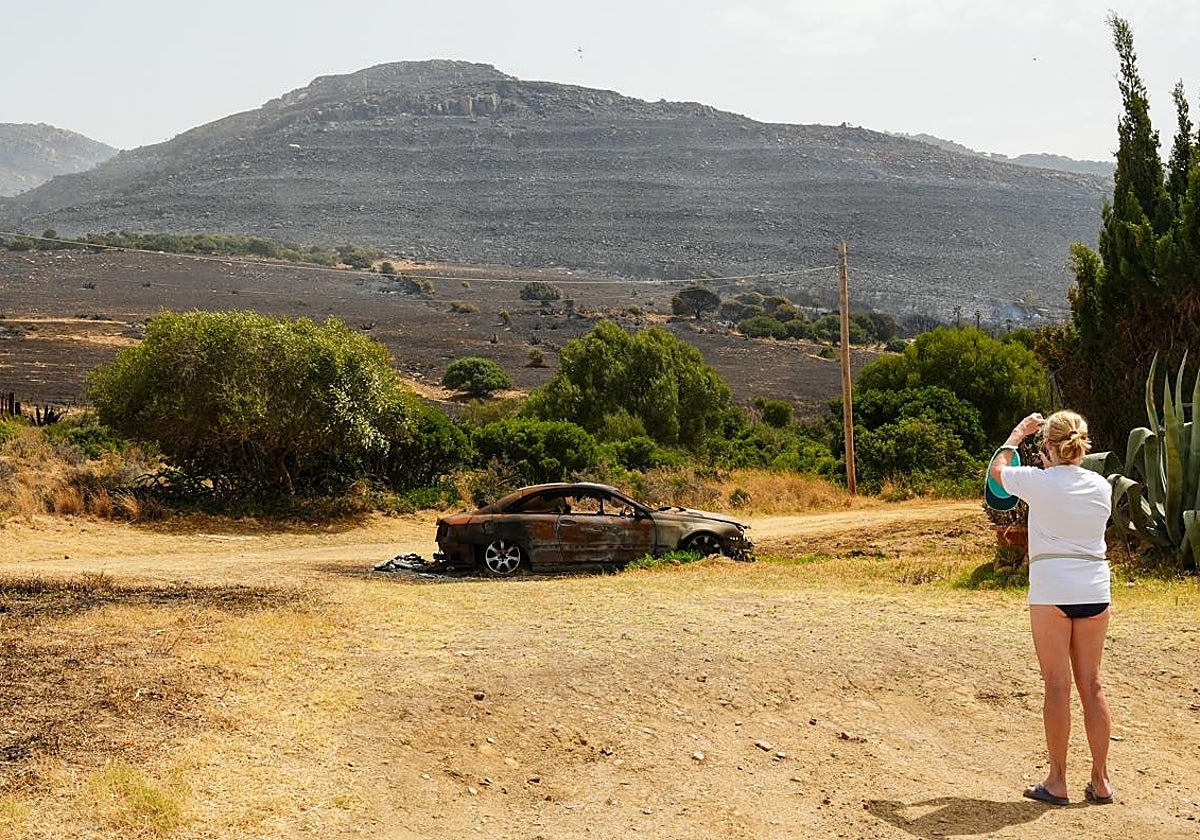 Los incendios en la zona de Tarifa provocaron miles de desplazados y numerosos daños materiales