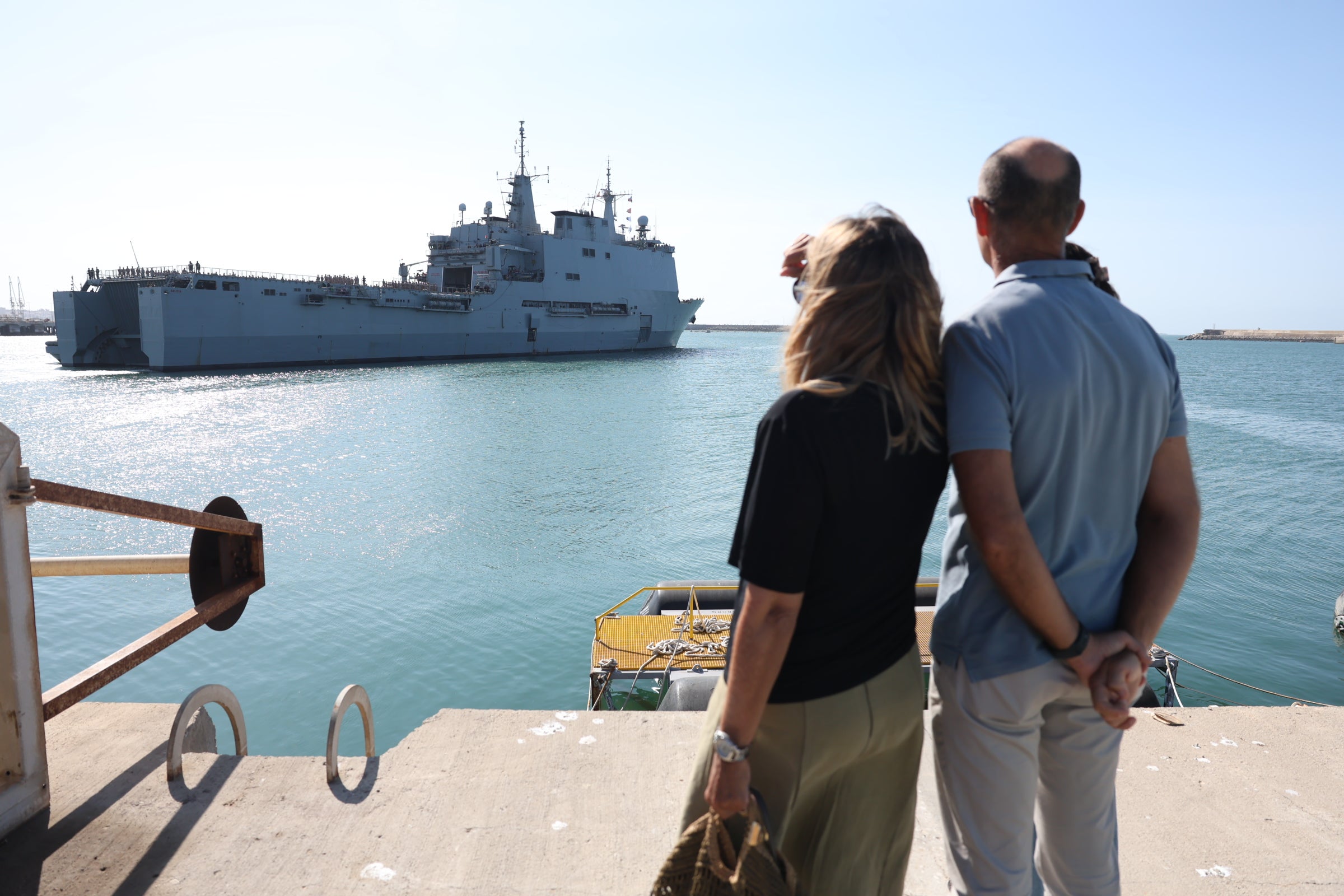 Así ha salido la salida del buque &#039;Galicia&#039; de la Base de Rota