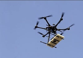 Vuelven a intentar colar hasta la ventana de un preso en Algeciras droga con un dron