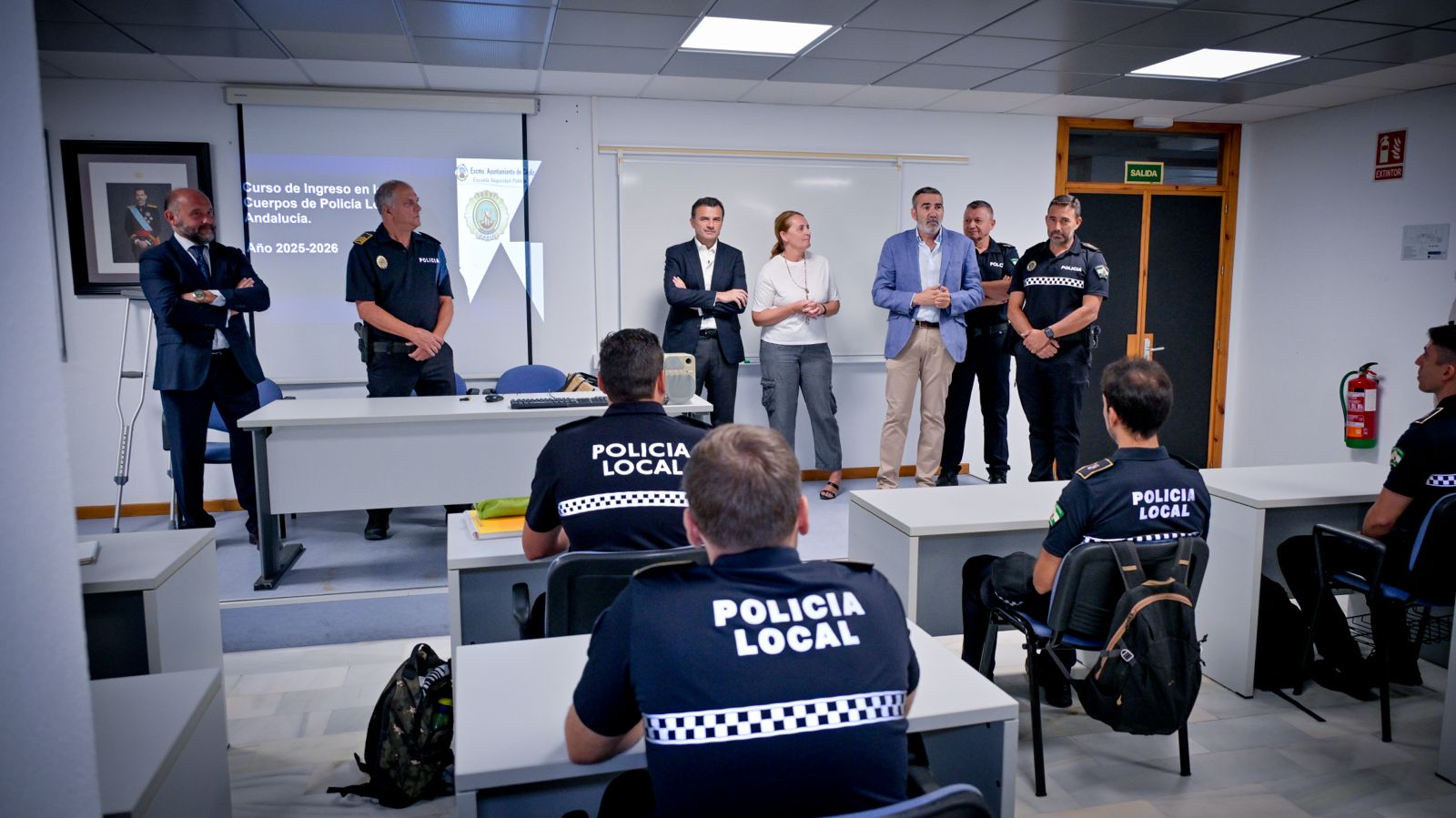 Los alcaldes de Cádiz, Puerto Real y Alcalá de los Gazules dan la bienvenida al alumnado de la Escuela de Policía