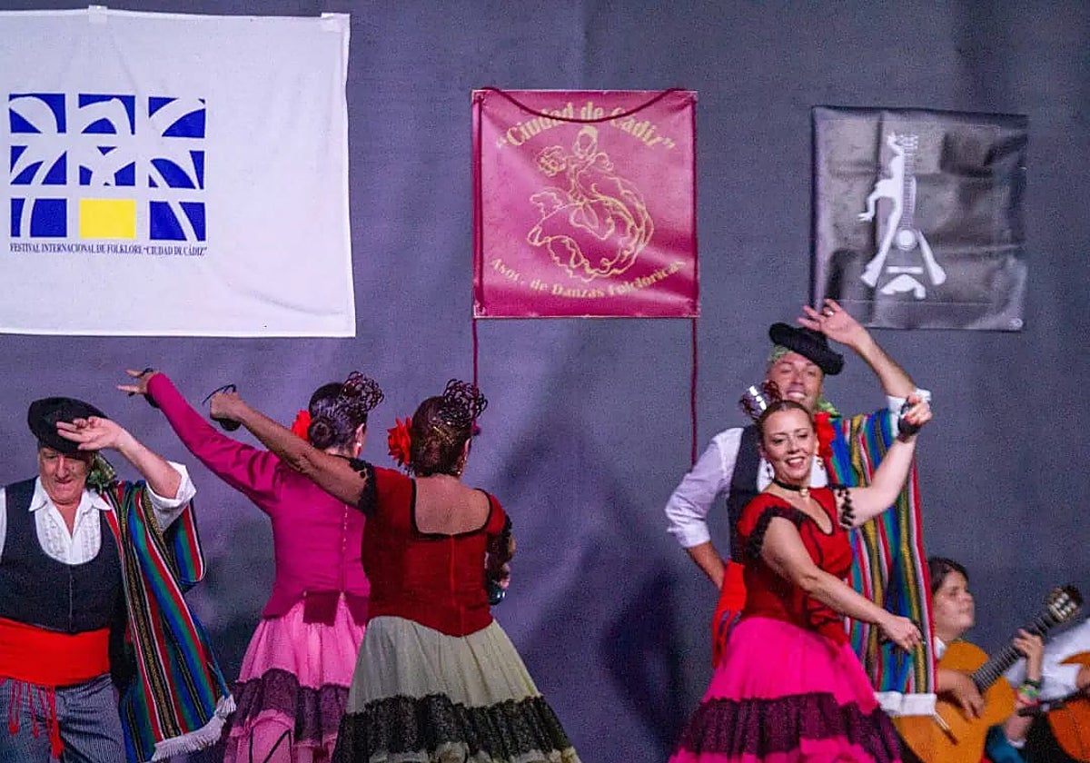El Festival Internacional de Folklore Ciudad de Cádiz inicia este jueves su programación