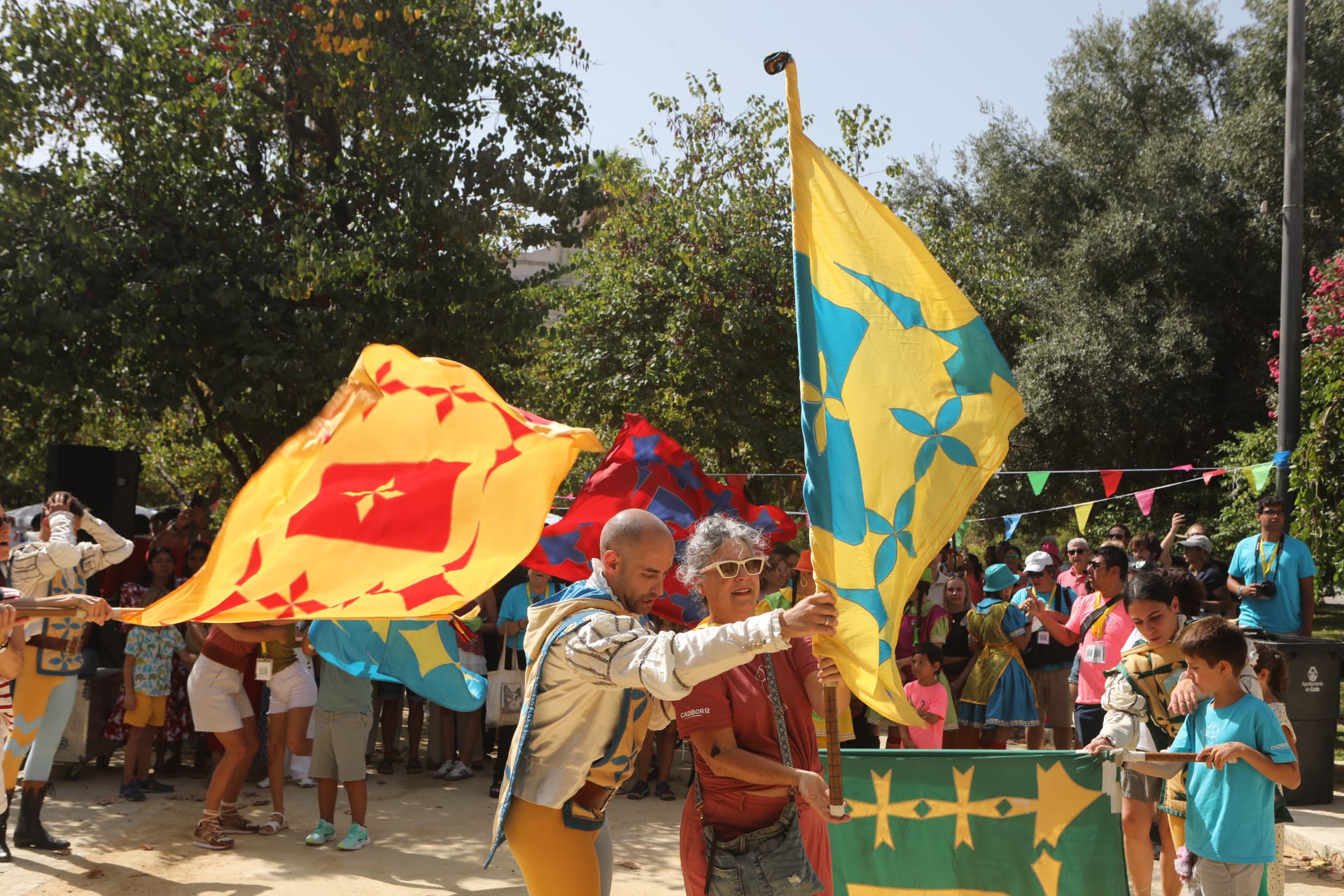 Fotos: Las imágenes del taller Danzas Internacionales del Festival de Folklore de Cádiz