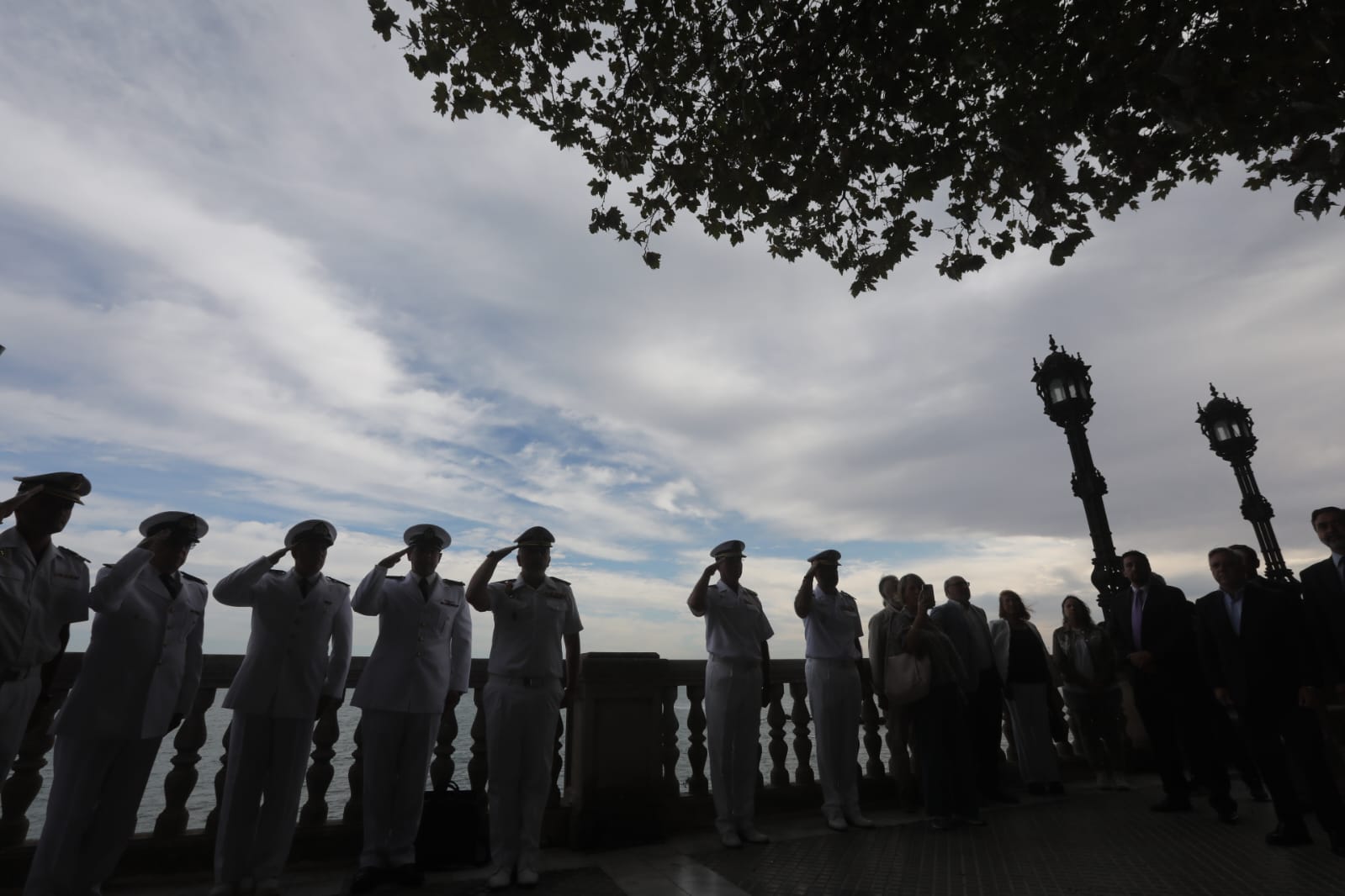 El marino chileno Arturo Prat Chacón ya tiene su busto en la Alameda de Cádiz