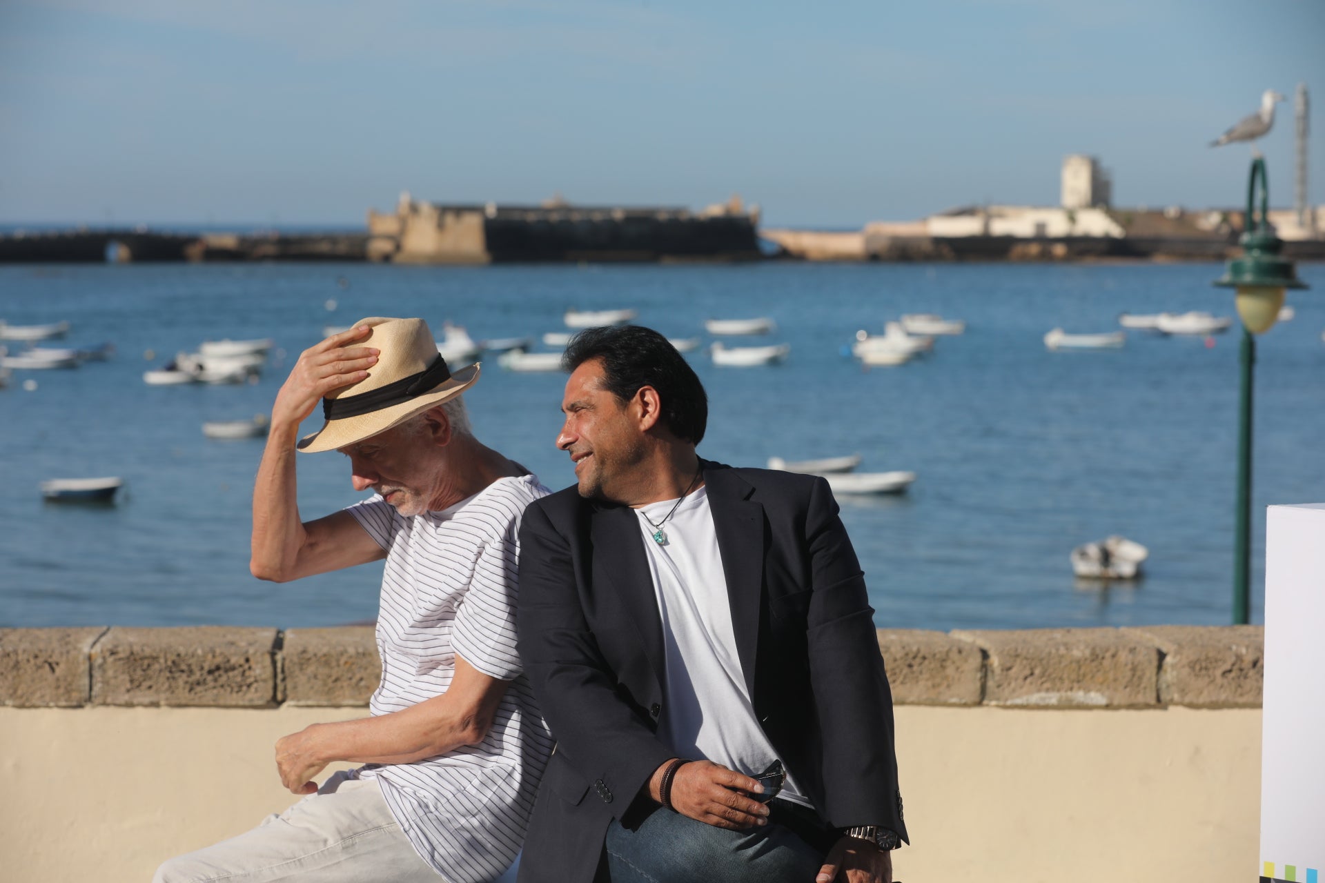 José Luis Moreno y Fernando Trueba, protagonistas del posado caletero este sábado